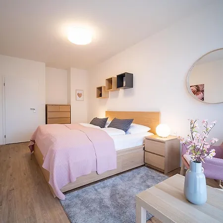 Apartman Lipnoport Lipno nad Vltavou Exterior photo